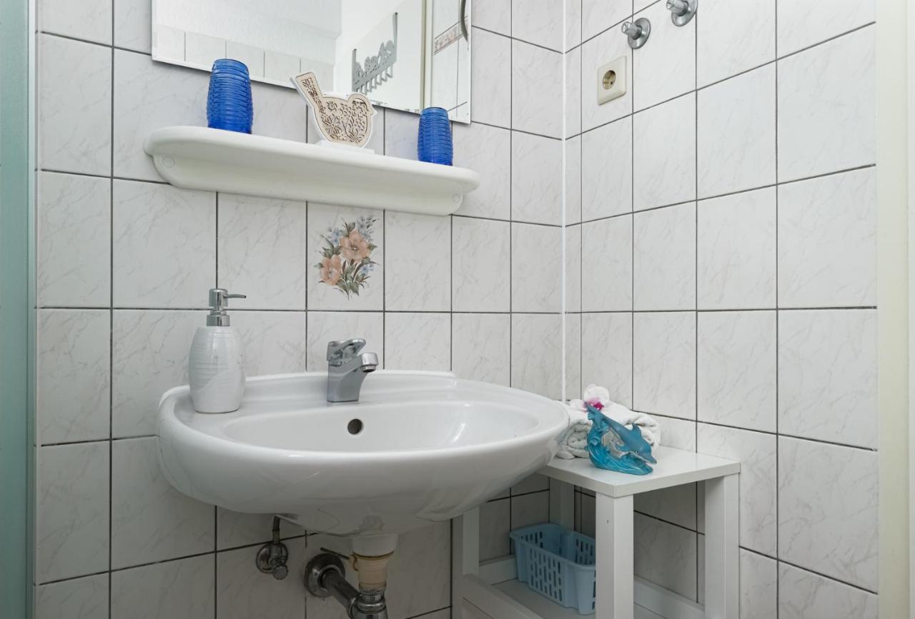 Haus Delphin Apartment Porec Exterior photo